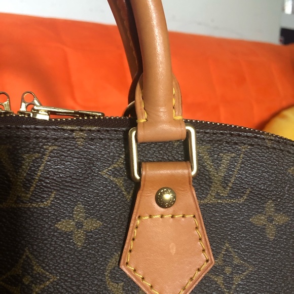 ❌SOLD❌💯Authentic Lv Alma Mono Pm - Picture 4 of 14